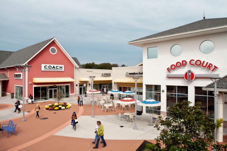 jersey shore outlets tinton falls